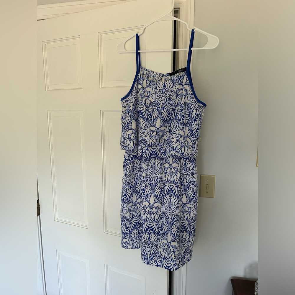 Sugarlips Womens sundress.  Spaghetti straps with keyhole back opening.  Size L